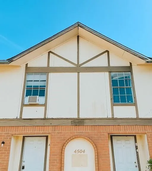 4504C Hunt Cir #C — Photo 1