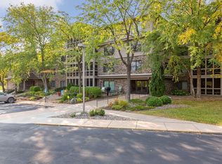 3801 W 98th St APT 208, Minneapolis, MN 55431