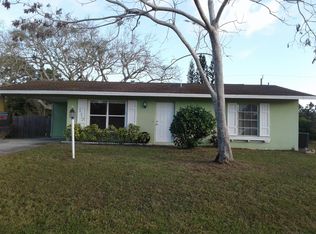 117 SW Ray Ave, Port Saint Lucie, FL 34983