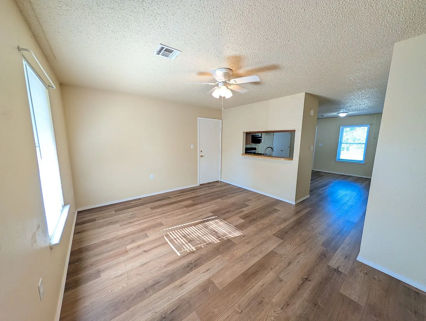 3 bedroom in Skiatook — Photo 2