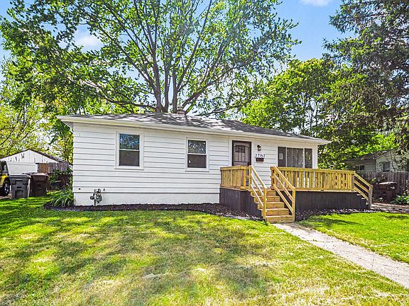 4th image of 27157 Lucerne Dr
