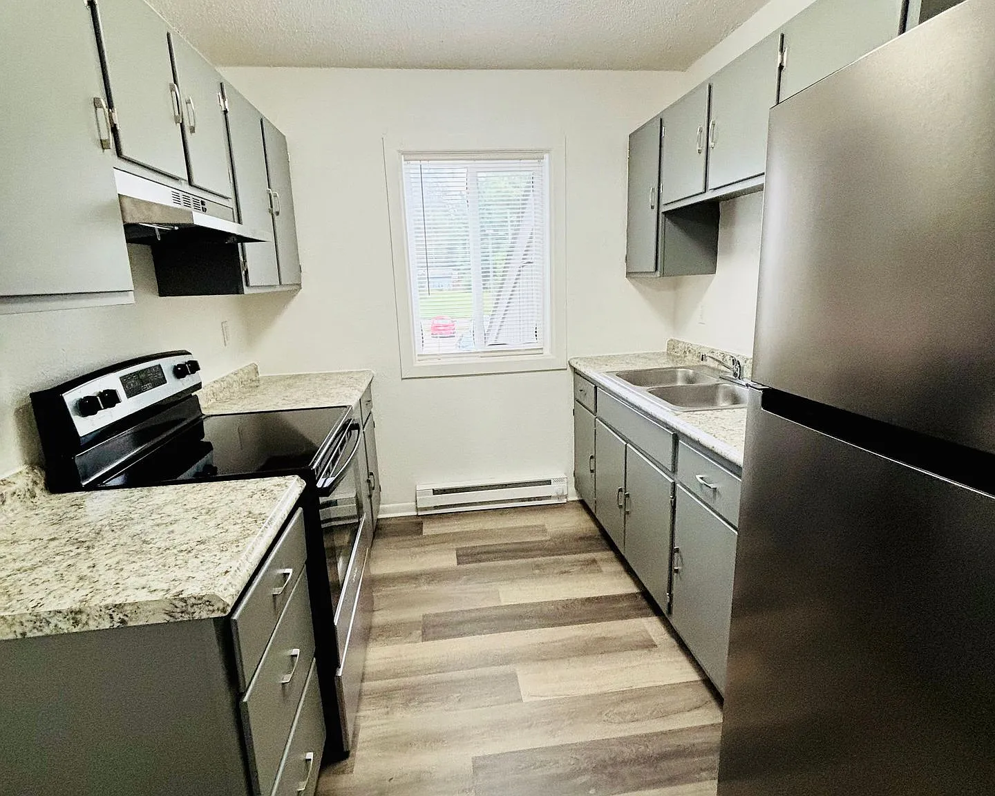Cedar Crest Apartments — Photo 1