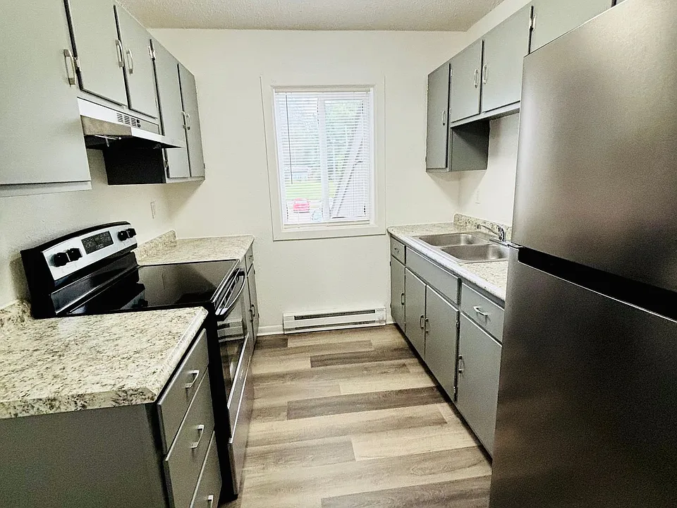 Cedar Crest Apartments