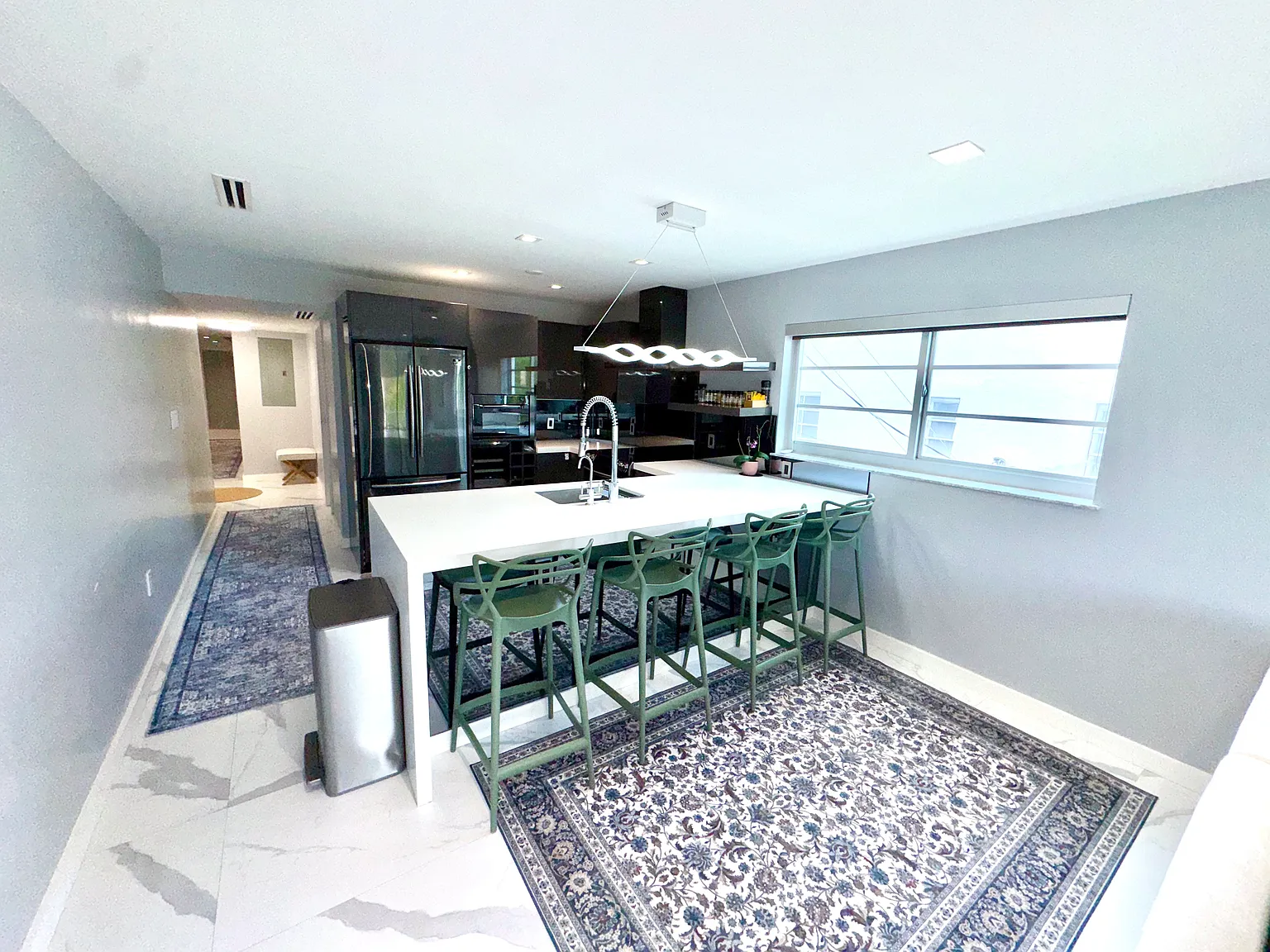 3 bed, 1127 sqft, $4,500 — Photo 2