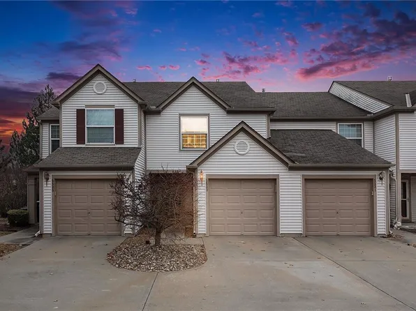 5533 N Fairmount Ave, Kansas City, MO 64118