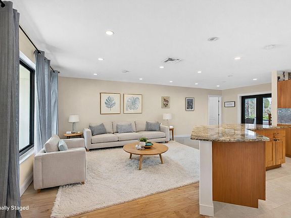 4th image of 749 W Rambling Drive