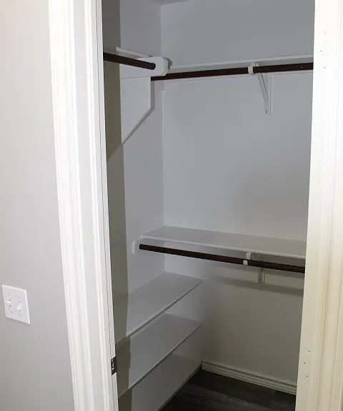 505 SW 121st Pl — Photo 9