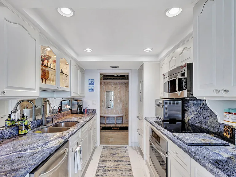 5550 N Ocean Dr #21C — Photo 13