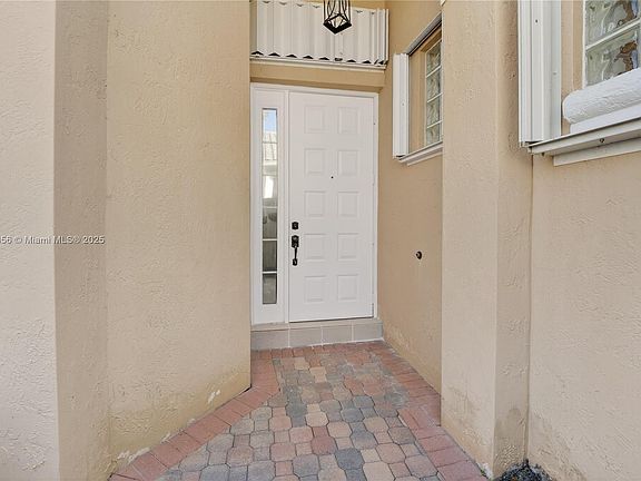 5th image of 9518 NW 47th Ter