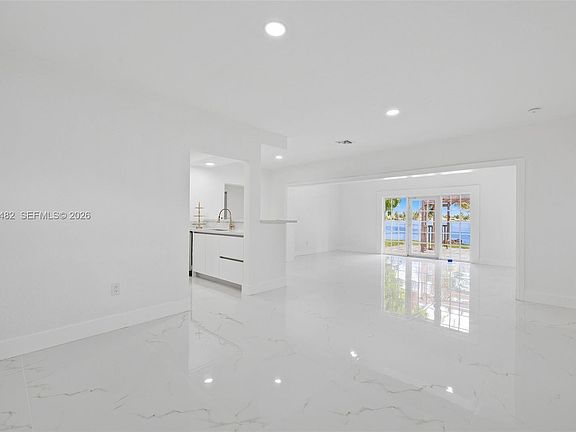 3rd image of 10901 SW 47th Ter