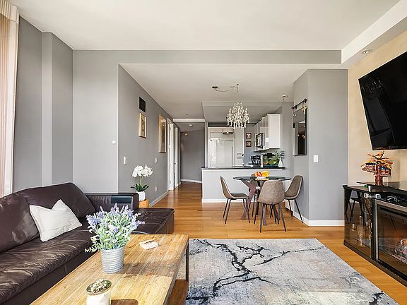 3rd image of 4630 Center Blvd APT 710