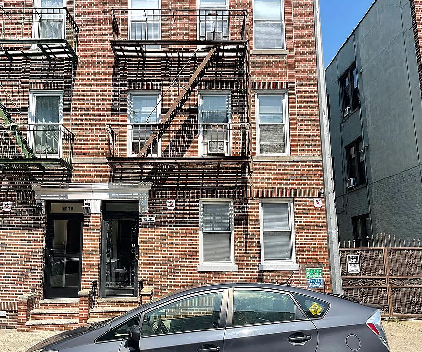 1st image of 3132 34th St APT 1