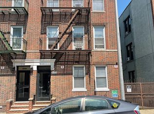 3132 34th St APT 1, Astoria, NY 11106