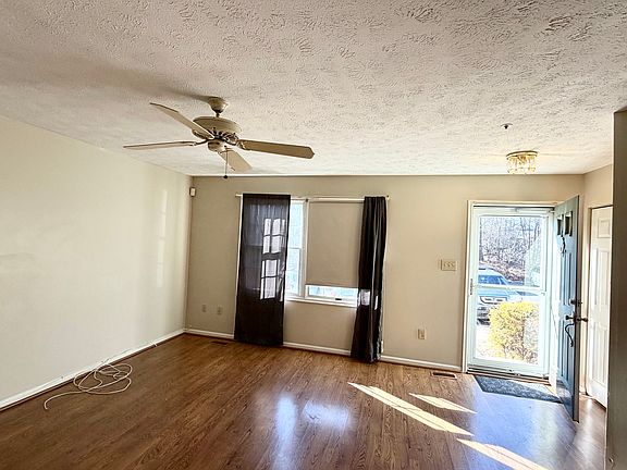 3rd image of 4325 Ambrose Ct