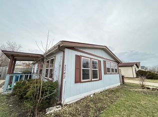 2242 Rush St, Lynwood, IL 60411