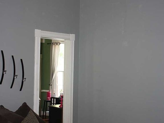 4th image of 1329 Jackson St