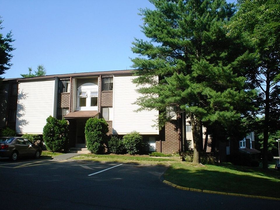 Welcome to 7 Padanaram Road, Unit 148