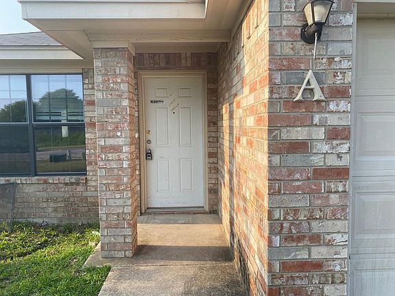 2nd image of 206 Castellon Ct #A