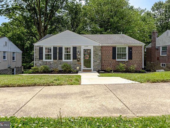 2nd image of 5242 Arrowhead Ln