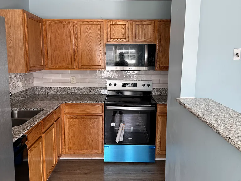 7712 Autry Cir — Photo 2