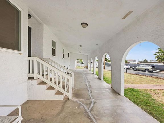 5th image of 2463 Rancho Dr