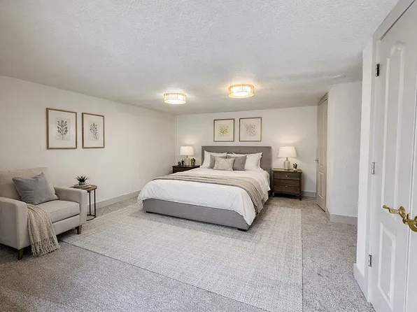 317 S 2nd St, Carbondale, KS 66414