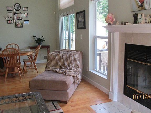3rd image of 48 Skylark Dr