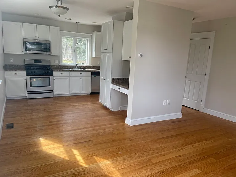 144 Hollett St #144 — Photo 7