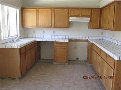 3rd image of 2192 Huntington Dr