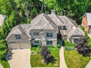 1771 Stanford Ct, Lake Forest, IL 60045