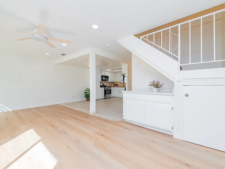 5212 Berkshire Way — Photo 6