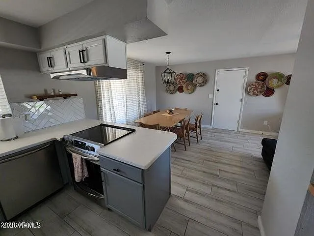 630 E Julie Dr — Photo 6