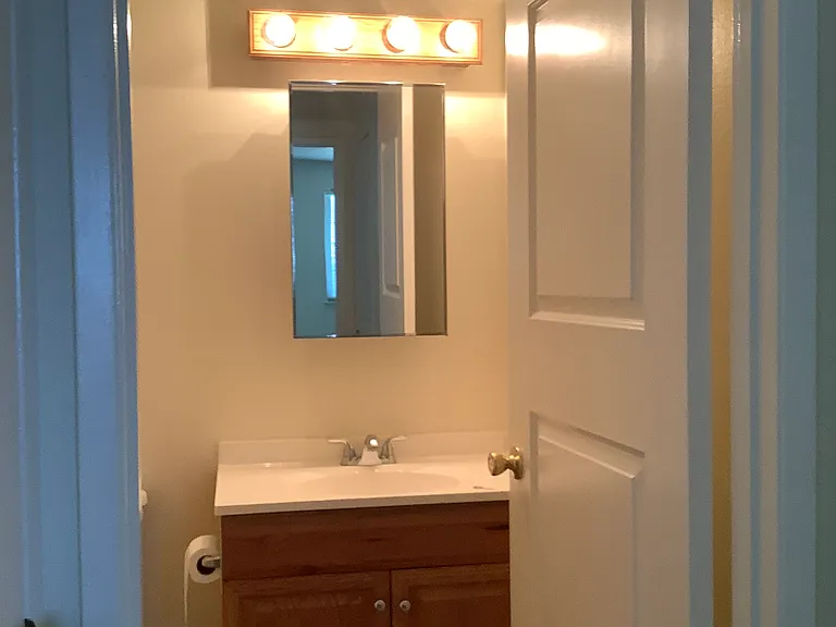 1054 Callahan Dr — Photo 24