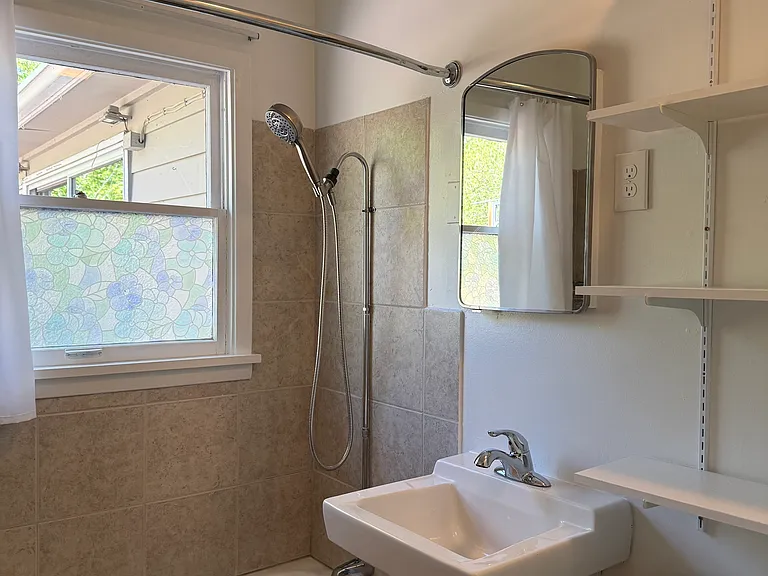 855 Kalmia Ave — Photo 20