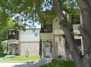 804 E 12th St, Del Rio, TX 78840