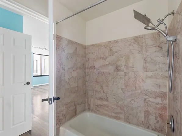 200 Winston Drive image 21 of 28