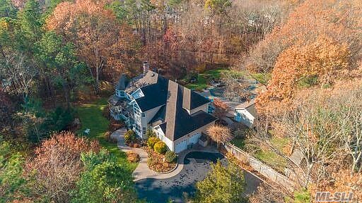 1st image of 16 Moran Ct