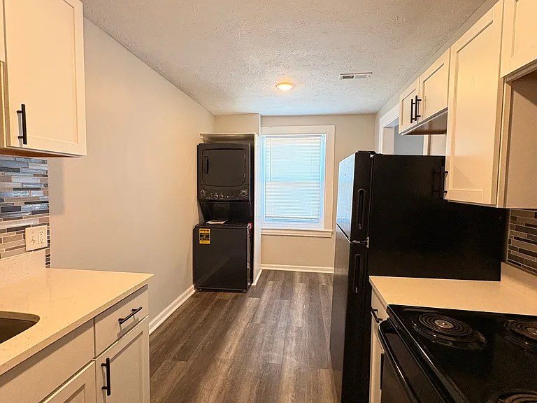 Meridian Living II — Photo 53