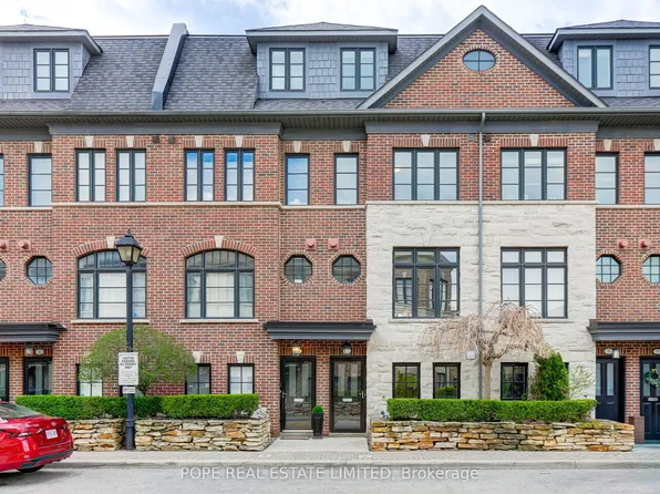 21 Ruby Lang Ln, Toronto, ON M8Z 0B8