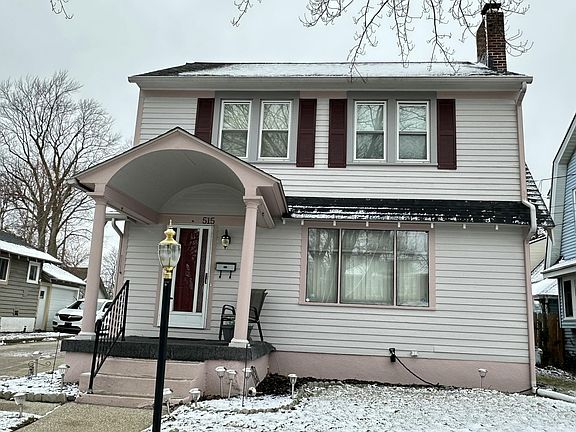 2nd image of 515 Storrs St SE