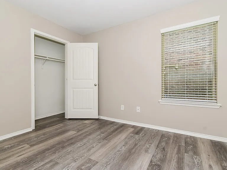 1114 Nickel St — Photo 13