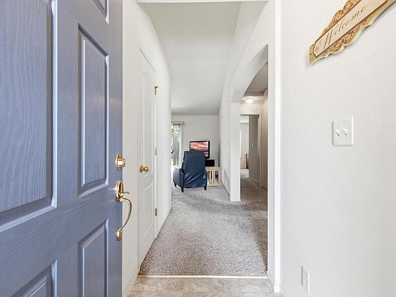 5th image of 2085 W Solis St