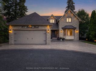807 Indian Rd, Mississauga, ON L5H 1R4