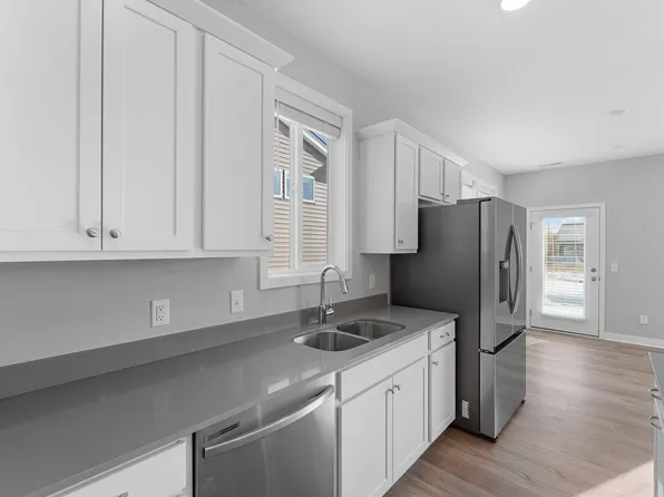 236 Gambel St, River Falls, WI 54022