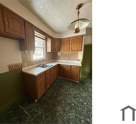 4th image of 3646 E 140th St