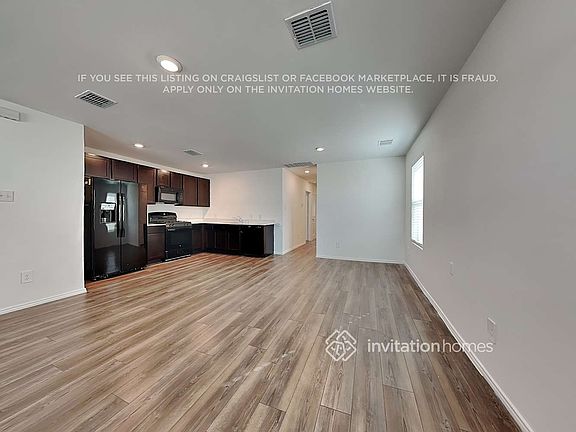 3rd image of 3054 Wallace Wells Ct