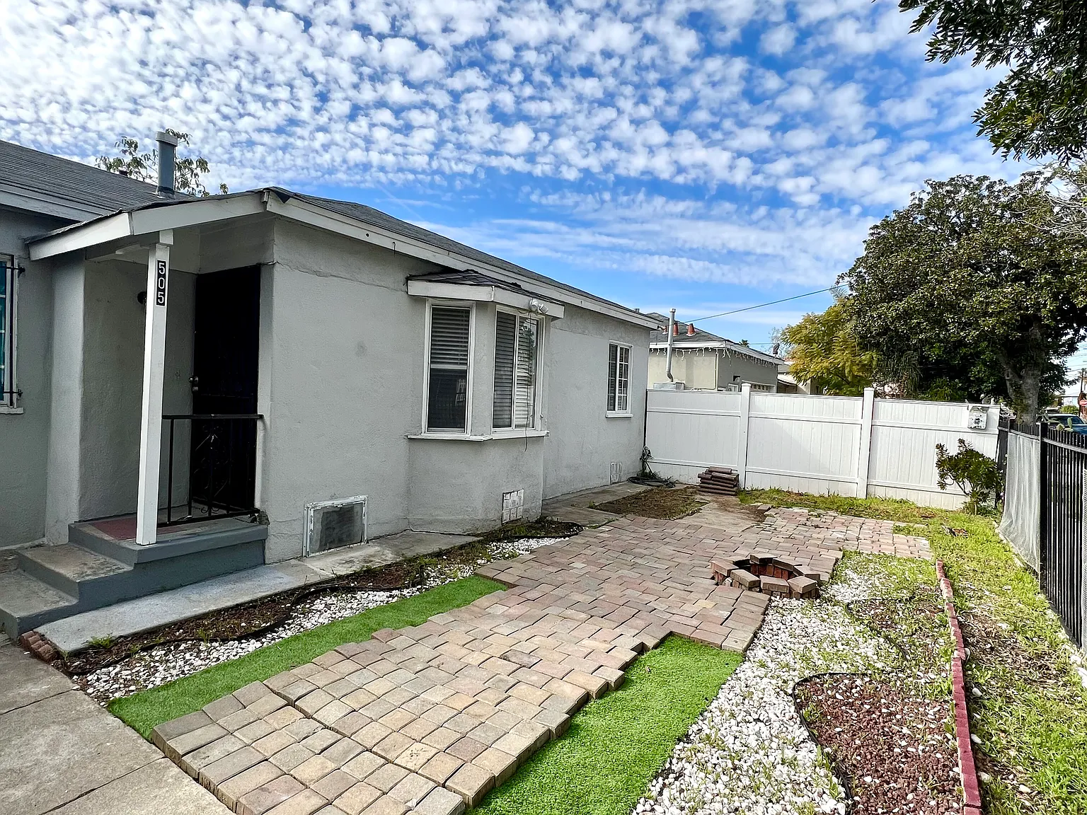 1 bed, 700 sqft, $2,000 — Photo 1