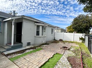 505 Edgewood St, Inglewood, CA 90302