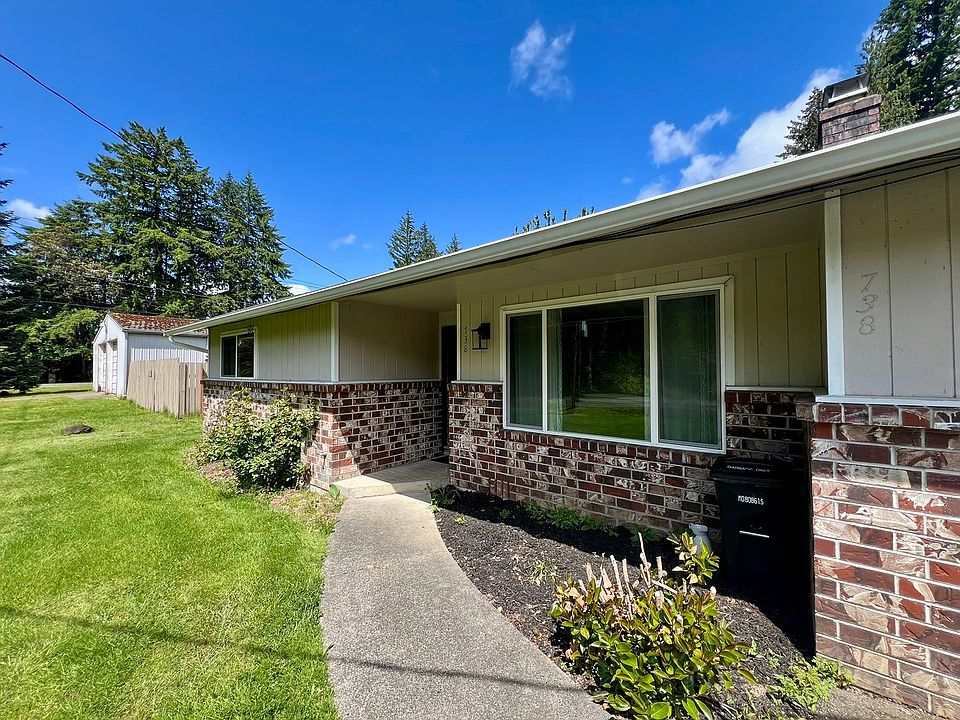 1st image of 738 36th Ave NE