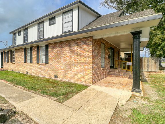 Side view 3434 Common St, Lake Charles LA 70607